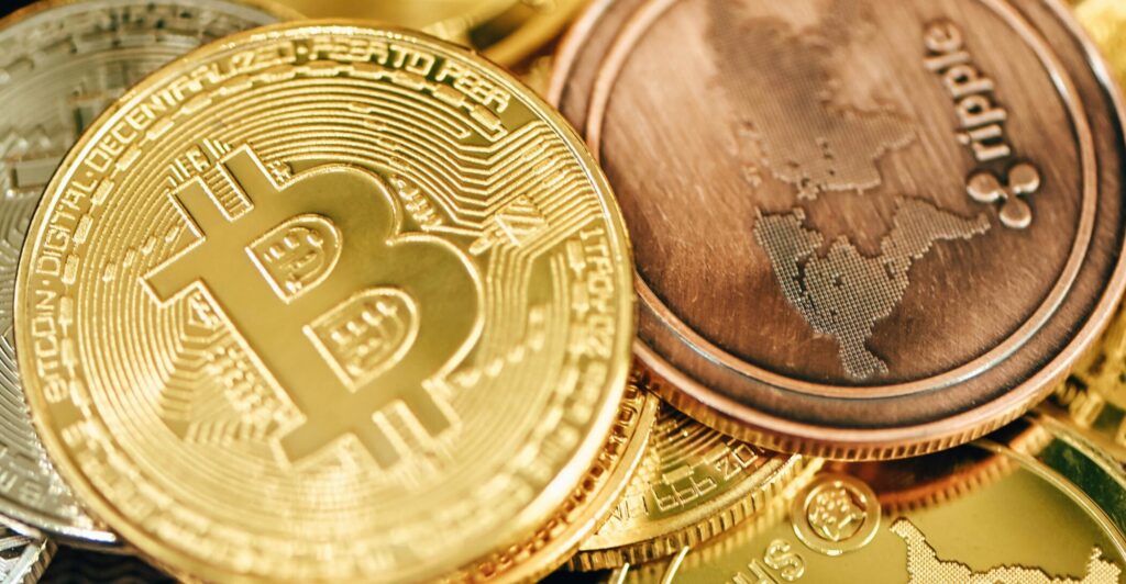 The Differences Between Bitcoin and XRP